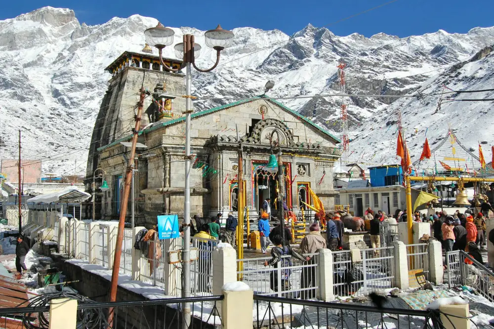 Explore Uttarakhand Beyond Temples – Nature, Peace, and Timeless Beauty